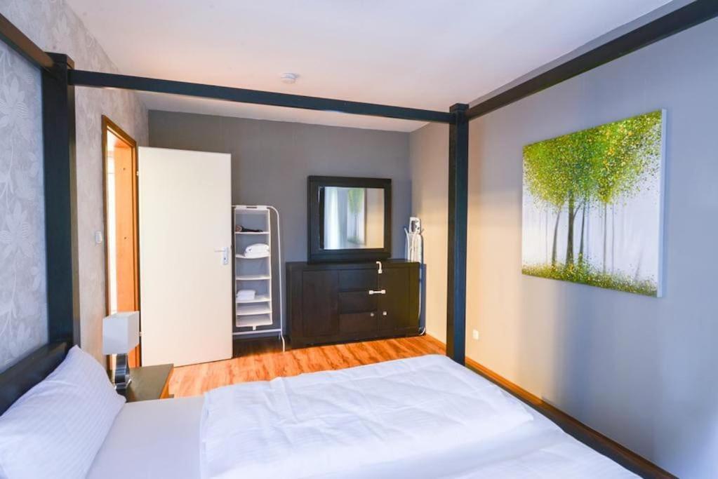 הנובר Comfortable 3 Room Apartment, Ideal For Messe Fair מראה חיצוני תמונה