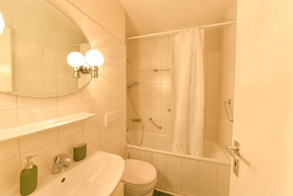 הנובר Comfortable 3 Room Apartment, Ideal For Messe Fair מראה חיצוני תמונה